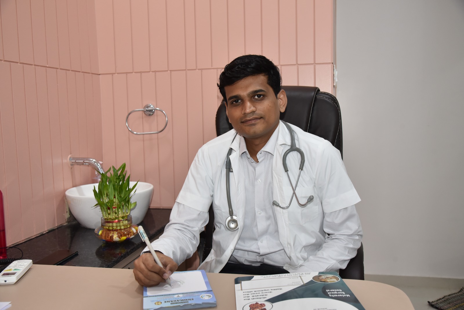 Dr. Pravin Sumbe